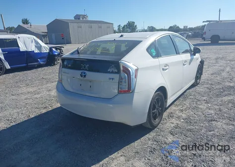 2015 Toyota Prius Three из США, поврежденный, VIN JTDKN3DU7F1947046